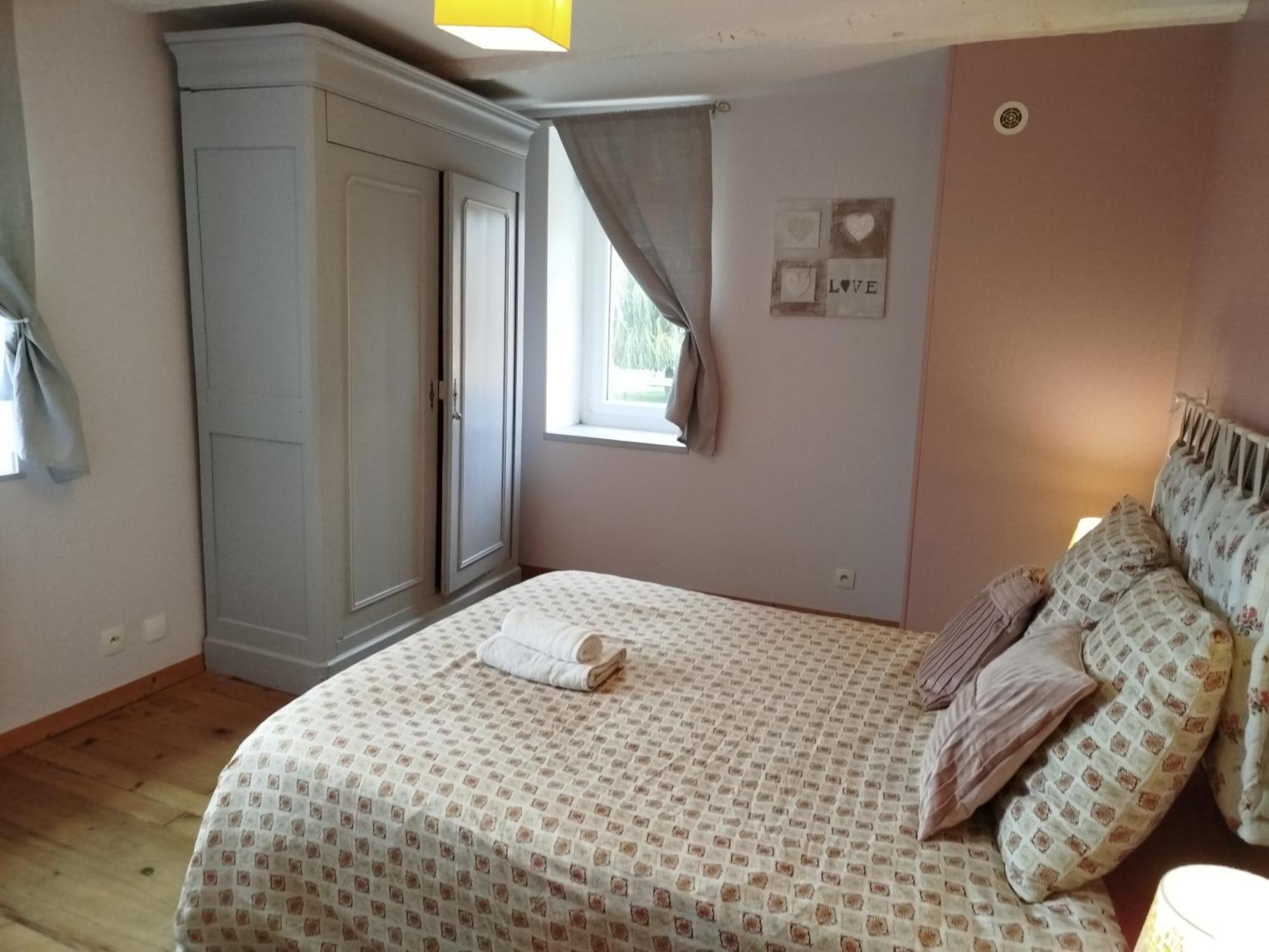 La Ferme D' Emerentine Bacilly Bagian luar foto
