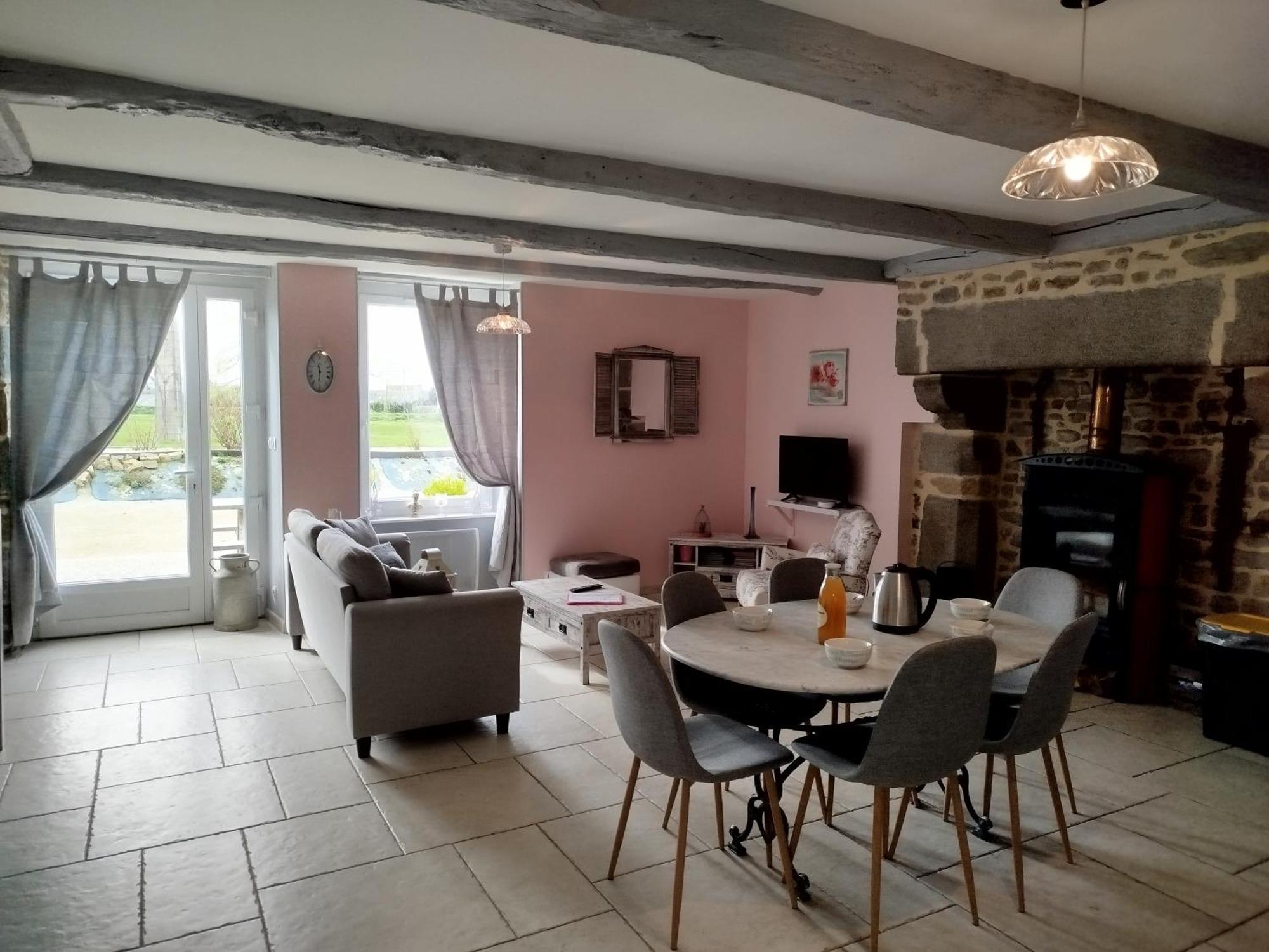 La Ferme D' Emerentine Bacilly Bagian luar foto